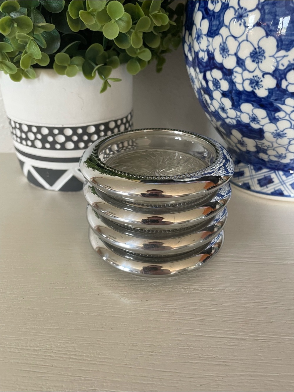 Vtg Park Sherman Glass Coasters Beaded Silver Color Set of 4 MCM Swirl Bottom